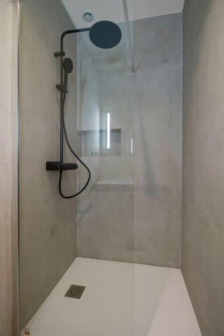 Grand Climatise Bastille - Marais Apartment